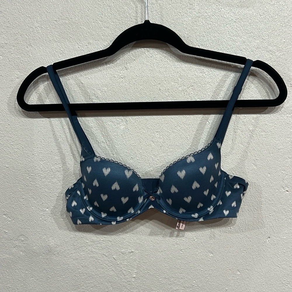 Victoria’s Secret Lightly Lined Smooth Demi Bra